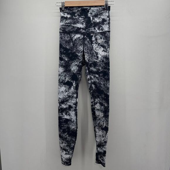 Lululemon Wunder Under High-Rise Tight 25" Womens 6 Blk/Wht Luxtreme Aerify - Picture 1 of 6